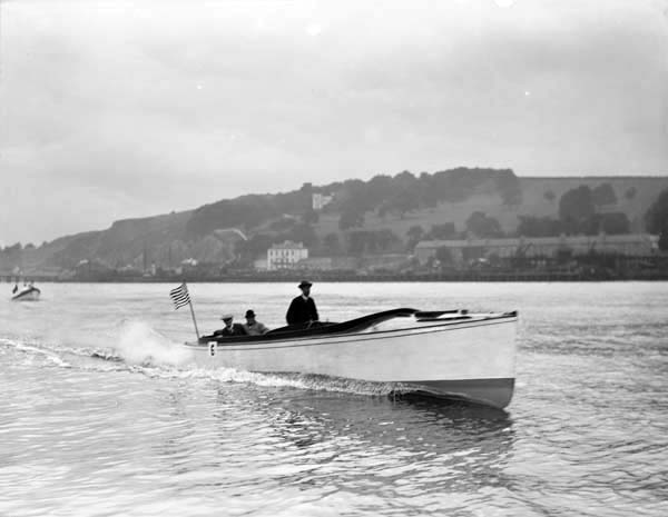 classic powerboat racing in Ireland