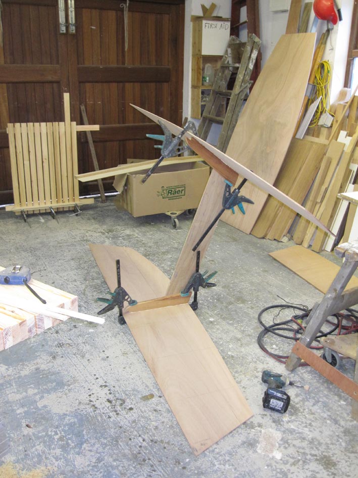 Centre frame and two sides of 7' punt